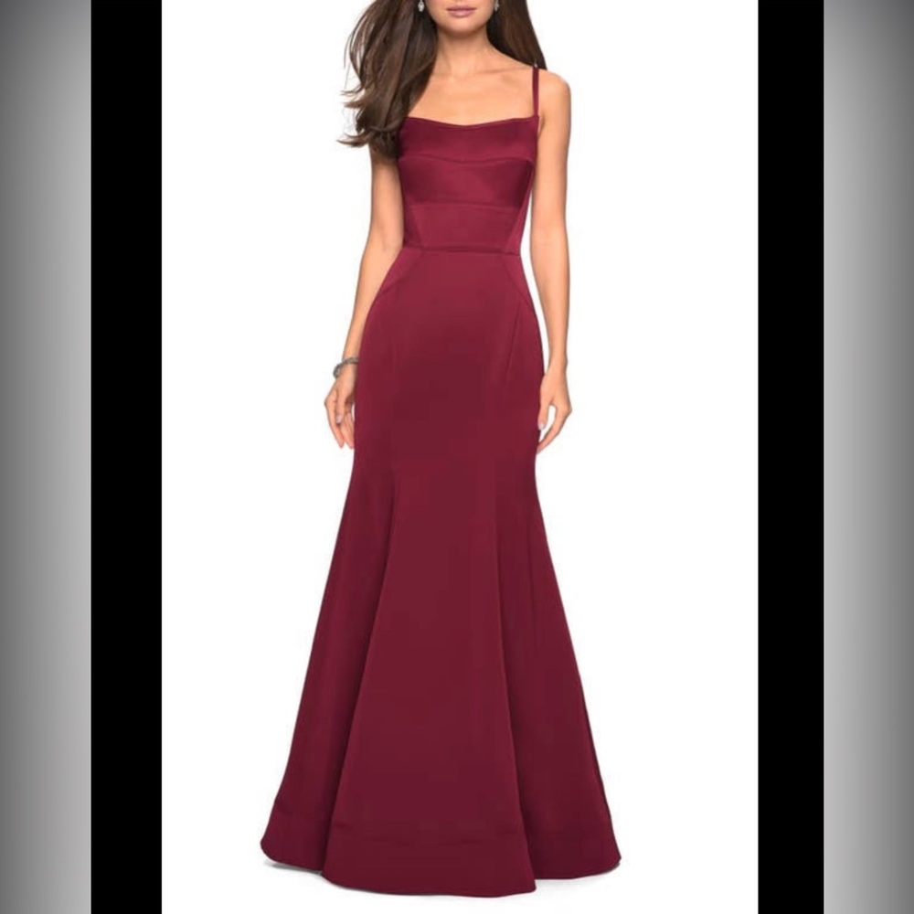 La Femme Structured Jersey Trumpet Gown